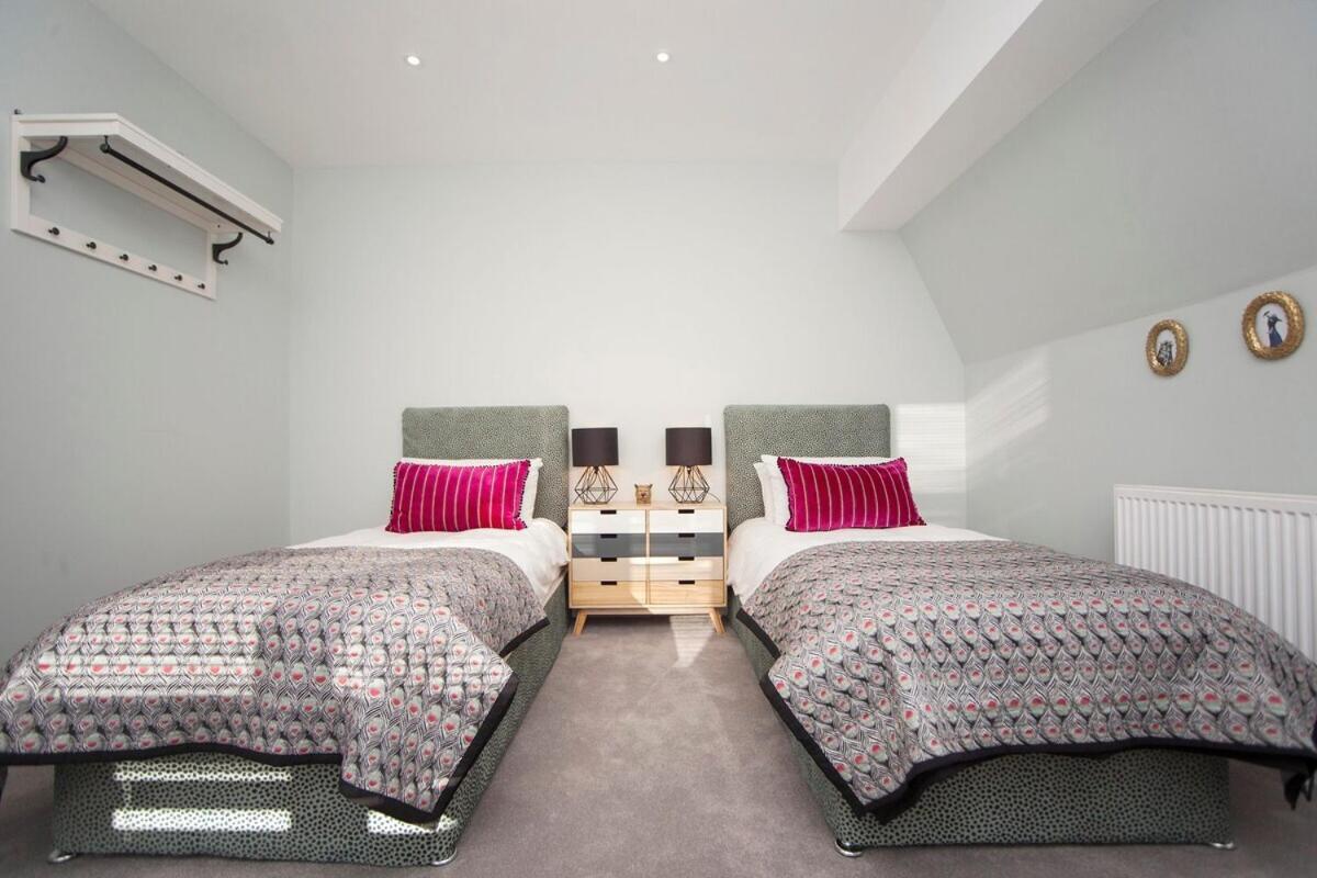 ※ Spacious Georgian Coach House & With Parking Bath Dış mekan fotoğraf
