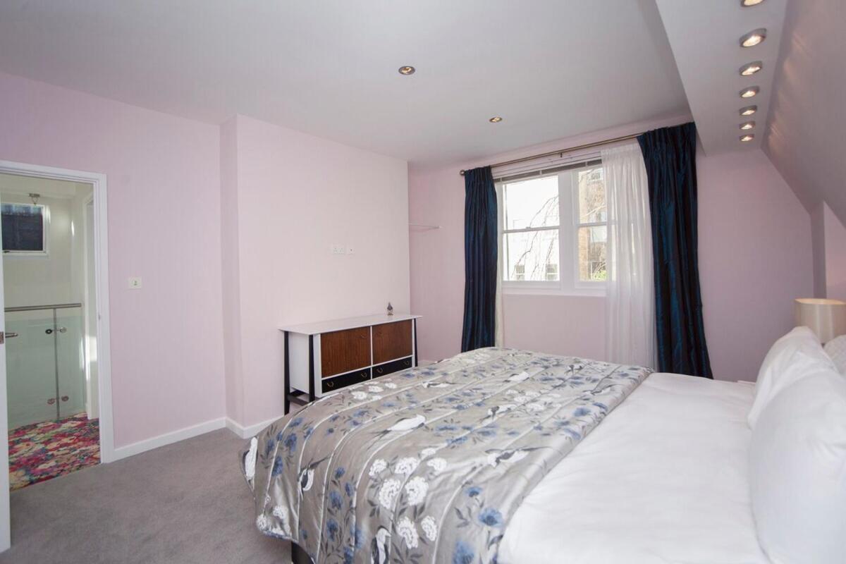 ※ Spacious Georgian Coach House & With Parking Bath Dış mekan fotoğraf